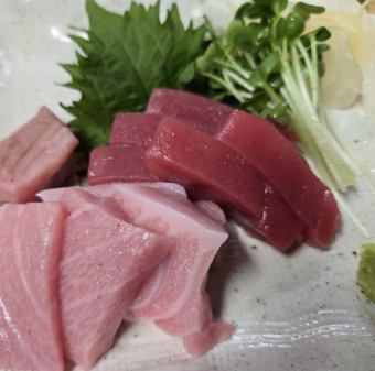 本日のオススメ料理各種[久自慢の新鮮なお造り]