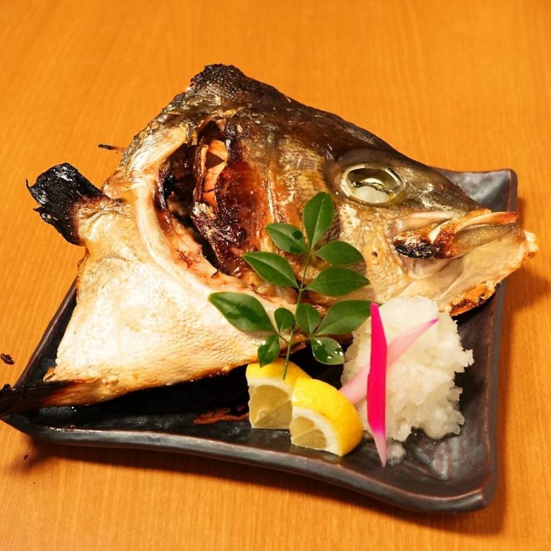 本日の地魚のカマ 塩焼き