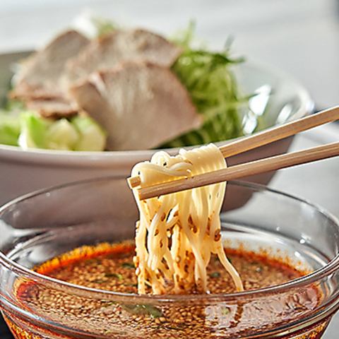 醤油ベースの広島つけ麺