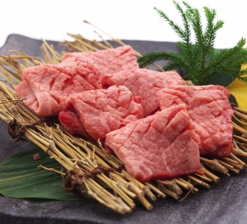 Yakiniku Power制作！在包厢里提供高品质的肉，气氛最好......