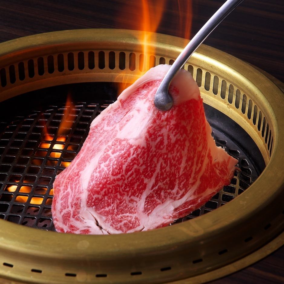 For those who want a little more luxury than usual → A5 Wagyu x Wine "Shirasagi"