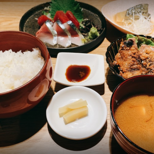 "Maguro and Saba Lunch" 1500 yen