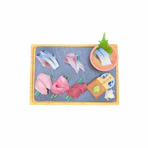 本まぐろとトロさばの合盛り
