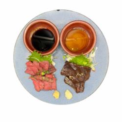 馬刺し二点盛り