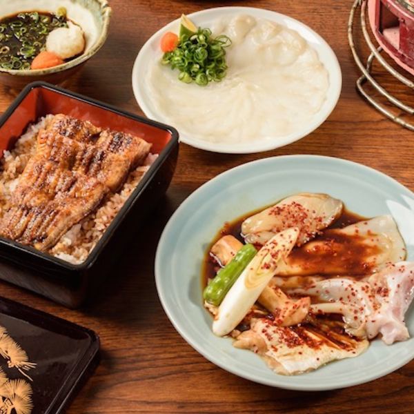【うな重付き焼きふぐコース】卓上の七輪で焼き上げる福々の新名物。