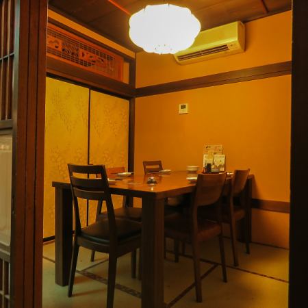 二階の個室席。