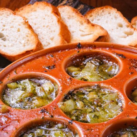 大人気！ツブ貝のエスカルゴ風