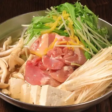 たっぷり2時間30分飲み放題付き♪ゆ家定番★鶏柚子塩鍋と料理7品5000円(税込)コース