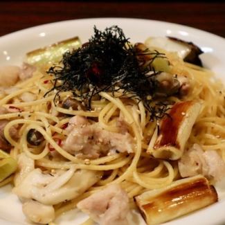 日式peperoncino配樱姬鸡、烤葱和蘑菇