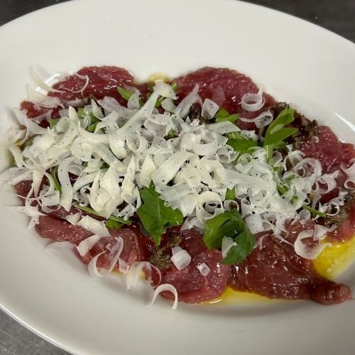 Horse meat carpaccio