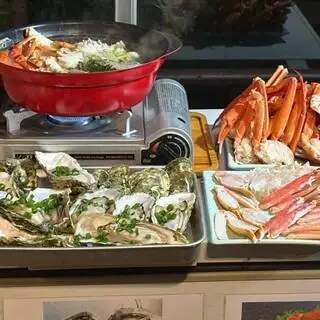All-you-can-eat grilled crab & crab hot pot! [2-hour all-you-can-drink included] Includes raw or grilled oysters, sweet shrimp sashimi, and homemade roast beef.