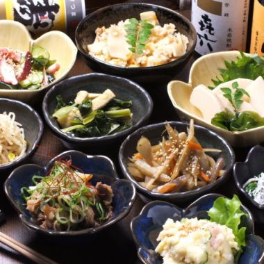 Perfect as a snack with alcohol ◎ We are proud of our wide variety of daily specials! Each dish starts from 300 yen, so you can enjoy heartwarming, nostalgic flavors♪
