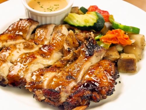 Grilled chicken leg with red wine and balsamic flavor