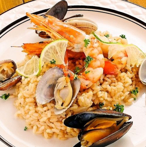 ARROZ CON MARISCOS(シーフードプラフ)