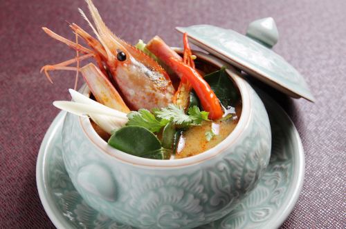 話題のスパイス料理