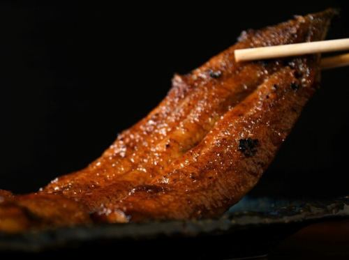 Hitsumabushi is made from raw eel and carefully grilled, and can only be served at Nanatsuboshi.