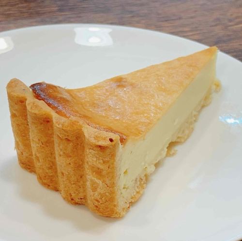 自家製ベイクドチーズケーキ