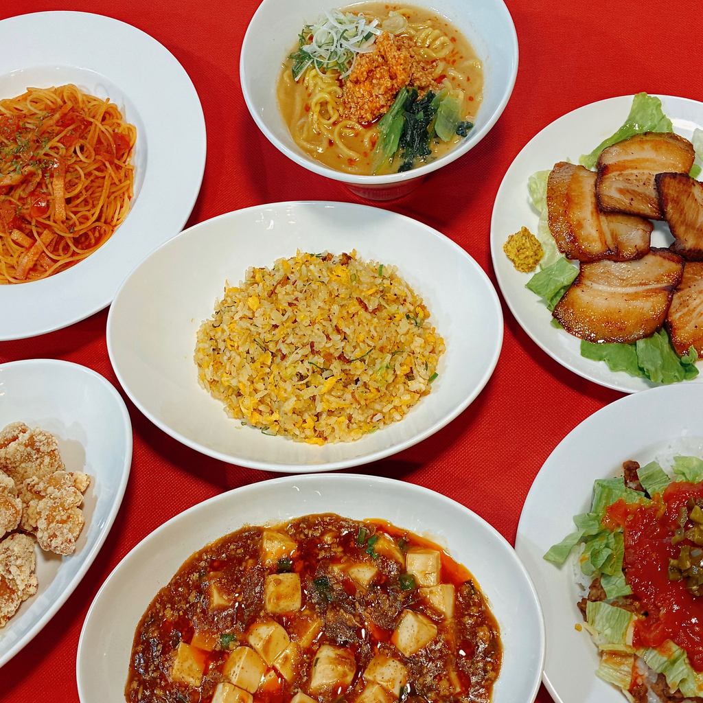 チャーハンを中心にパスタやタコライスと和洋中を問わないメニューが人気！