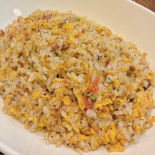 カフェの本気ゆかりチャーハン追い梅入り
