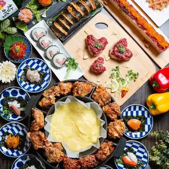 Extremely popular! Choose your double main dish [Samgyeopsal + UFO Chicken!?] + all-you-can-eat Korean food (40 varieties) 3680 ⇒ 2680 yen