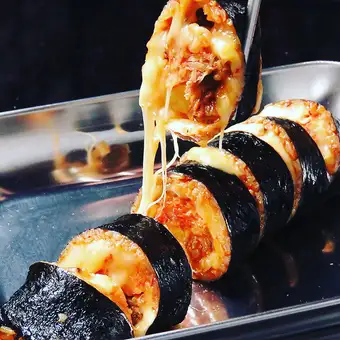 Korean Gourmet Banquet Plan ◆ 9 dishes including Korean soup rolls, cheese kimbap, Korean fried chicken, etc., with all-you-can-drink for 3500 yen