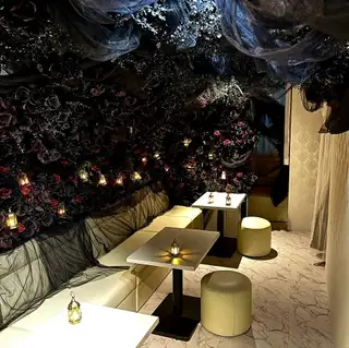 Private bookings available for 8 to 10 people! Create your own private space and make lasting memories with a truly special experience.