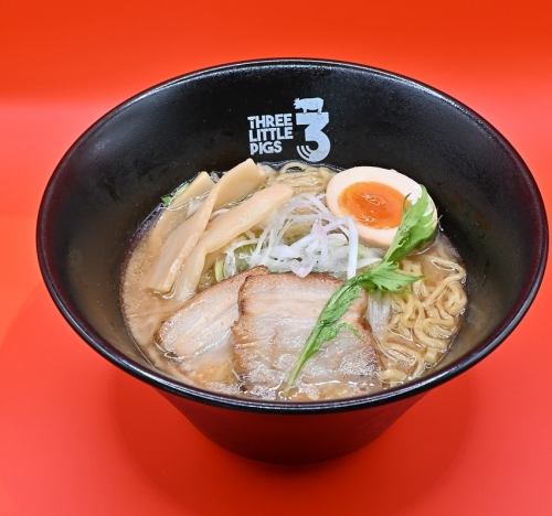 各種ラーメンは細部にまでこだわった珠玉の一杯！