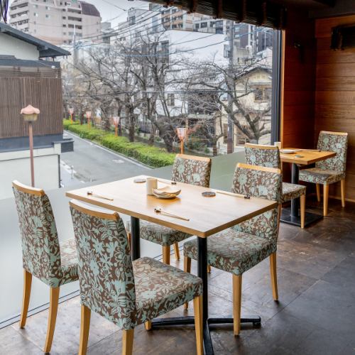 Along the Kamo River! Right next to Kawaramachi Station.Calm atmosphere ◎