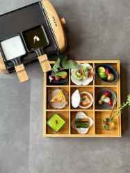 限定10食!UN きまぐれ木箱ランチ
