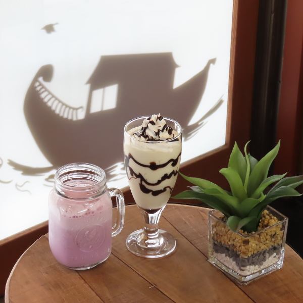 [Must-see for women] We offer a variety of smoothies and shakes ♪