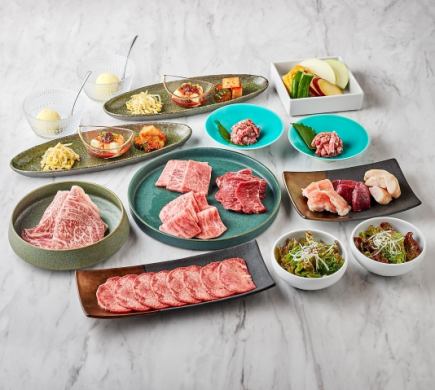【飲み放題付きおまかせ焼肉コース】タン塩、ホルモン、ユッケなど全9品 8500円 (税込)