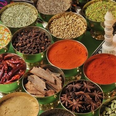 Variety of authentic authentic Indian spices ☆