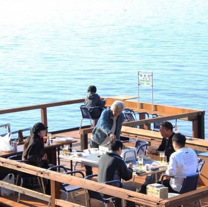 8名様程度で利用できるテラスBBQが大人気☆