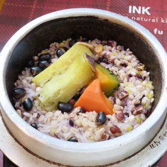 石釜ご飯を雑穀ご飯に変更