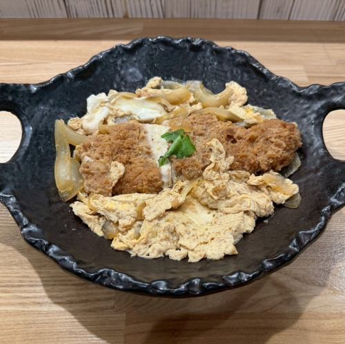 【たまごとかつの煮込み】