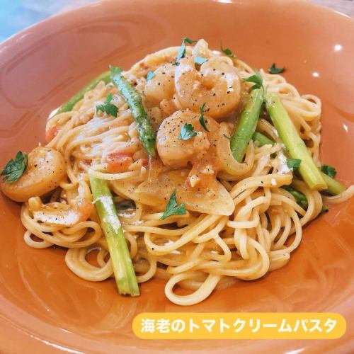 ただいまのランチ情報💁🏻‍♀️
Aランチ
#鶏肉の香草パン粉焼き 
#チキンの香草パン粉焼き 

Bランチ
#海老のトマトクリームパスタ

Cランチ
#ベーコンとほうれん草のキッシュ

ただいまのデリ
#野菜のマリネ 蓮根・にんじん・かぼちゃなどです！
#生ハム
#にんじんラペ
#ラタトゥイユ ★キッシュのみ

#siamocafe #シアモカフェ #春日井市 #春日井カフェ #春日井喫茶店 #モーニング #ランチ #春日井モーニング #春日井ランチ #上条町 #さんりん舎 #鉄板ナポリタン #鉄板焼きそば #オムライス #クリームソーダ #コーヒーフロート #バナナジュース #シトラススカッシュ #カフェオレゼリー  #フレンチトースト #かき氷 #フラッペ