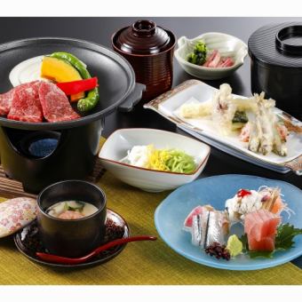 【ランチタイム】膳で人気の『万葉御膳』　
