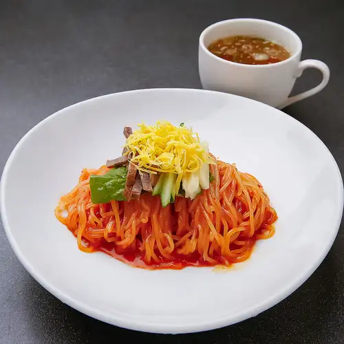 ピビン麺(ピリ辛麺)