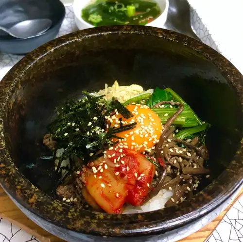 石焼ビビンバ