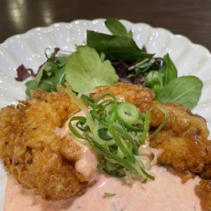 宮崎名物 チキン南蛮 ピンクのタルタルソース