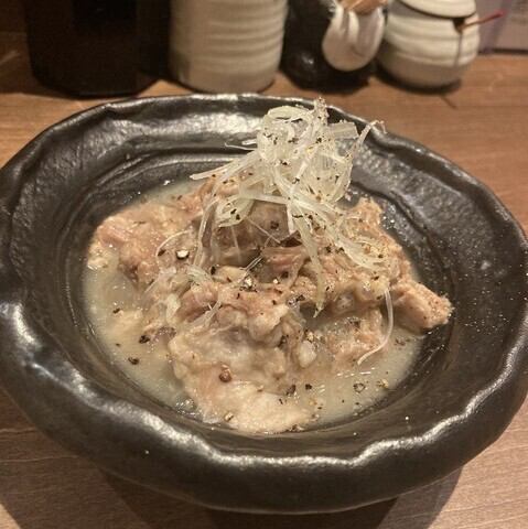 トロトロ豚軟骨の塩煮込み