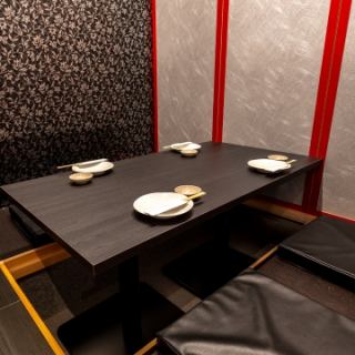 【2～4名様完全個室（掘りごたつ）】掘りごたつ席でご用意しておりますので、足元楽々でお食事をお楽しみ頂けます◆駅近で宴会に◎くつろぎ空間で数々の名古屋名物をお愉しみください。