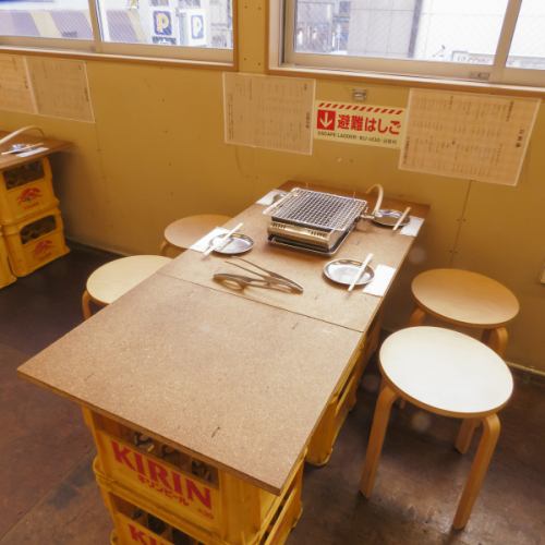 デートや友人との食事にもみんなでワイワイ楽しみながら♪雰囲気満点の店内で上質なお肉を楽しみいただけます！