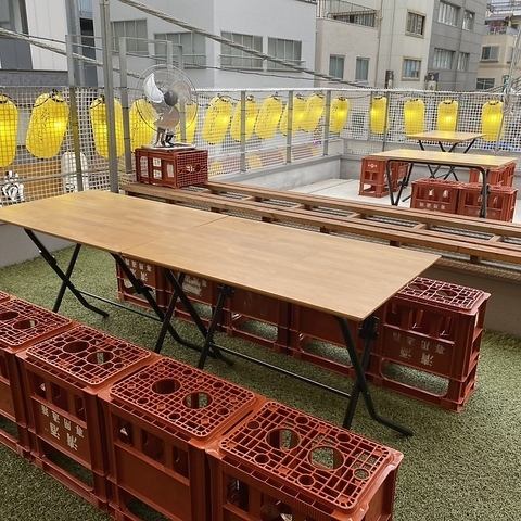 【BBQテーブル席】テーブルを繋げ大人数での宴会も対応可能です◎貸切利用も受け付けておりますのでお気軽にご相談ください♪