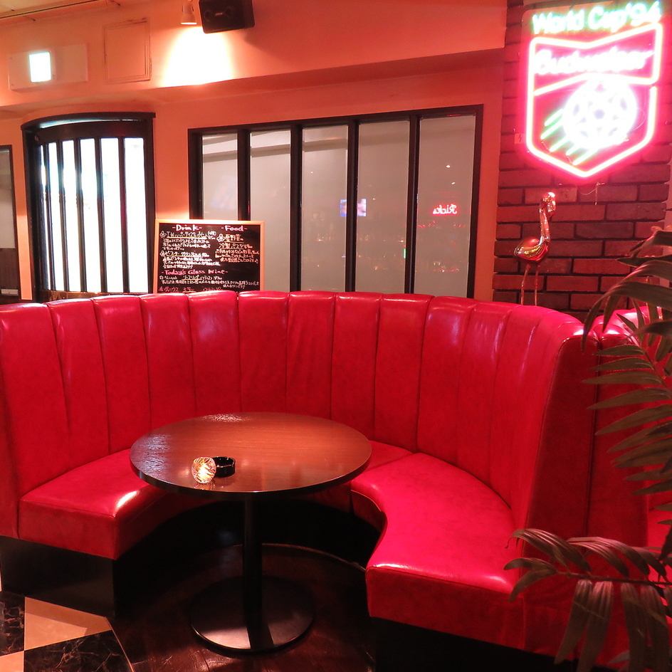 There is also a sofa that looks like a private room, so you can enjoy some time alone ☆